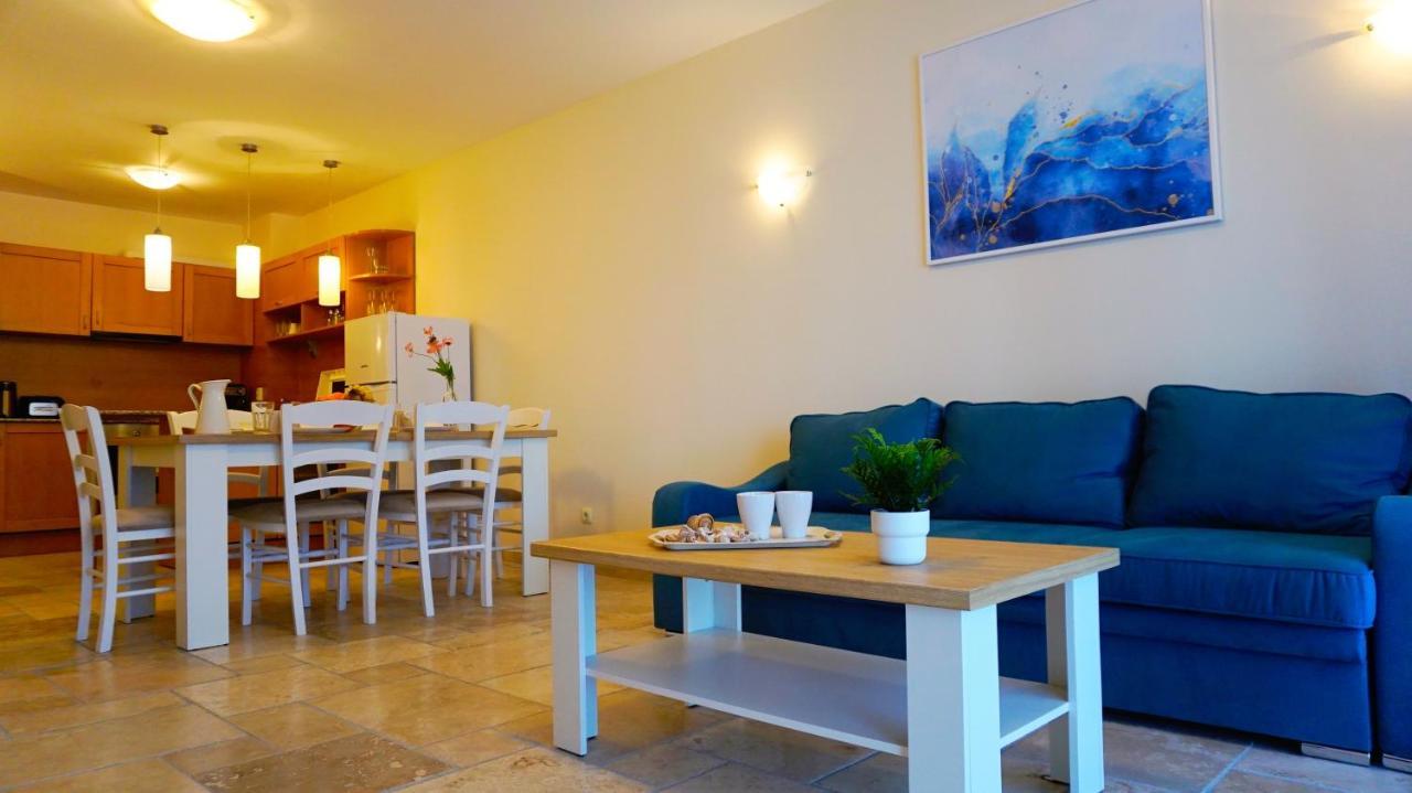 Ваканционни Апартаменти Калиакрия - Holiday Apartments Kaliakria Topola Εξωτερικό φωτογραφία