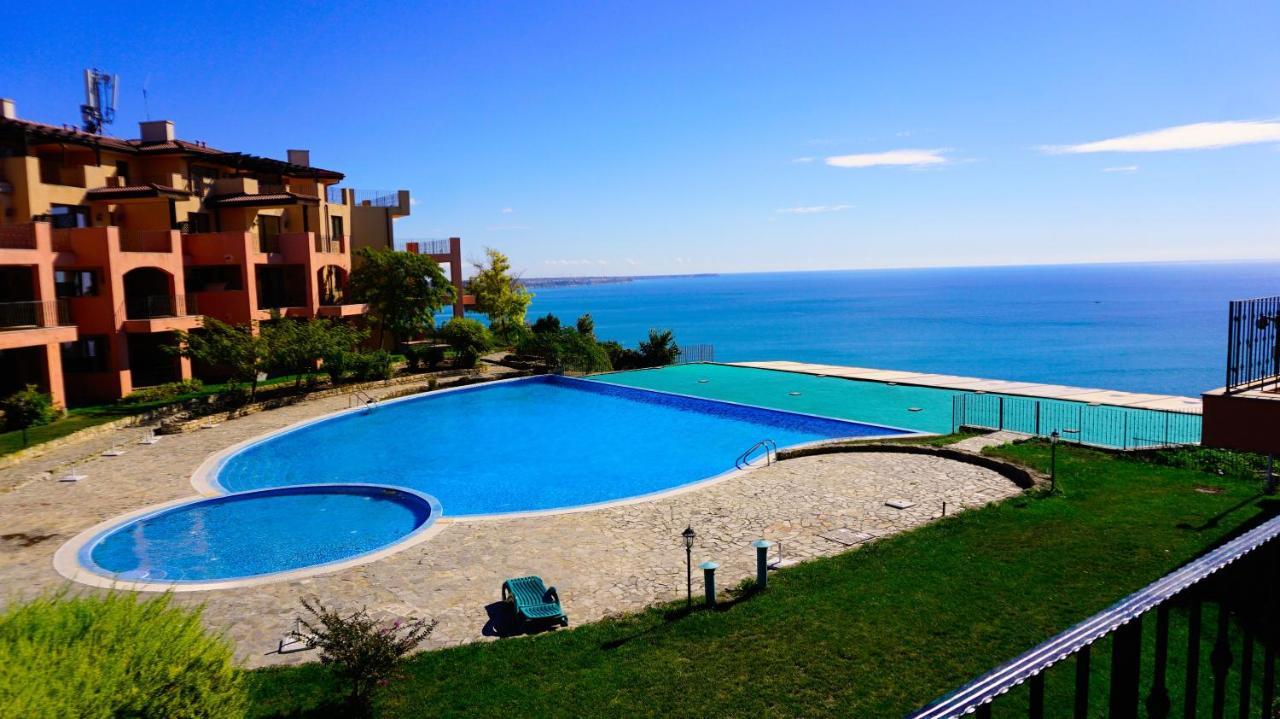 Ваканционни Апартаменти Калиакрия - Holiday Apartments Kaliakria Topola Εξωτερικό φωτογραφία