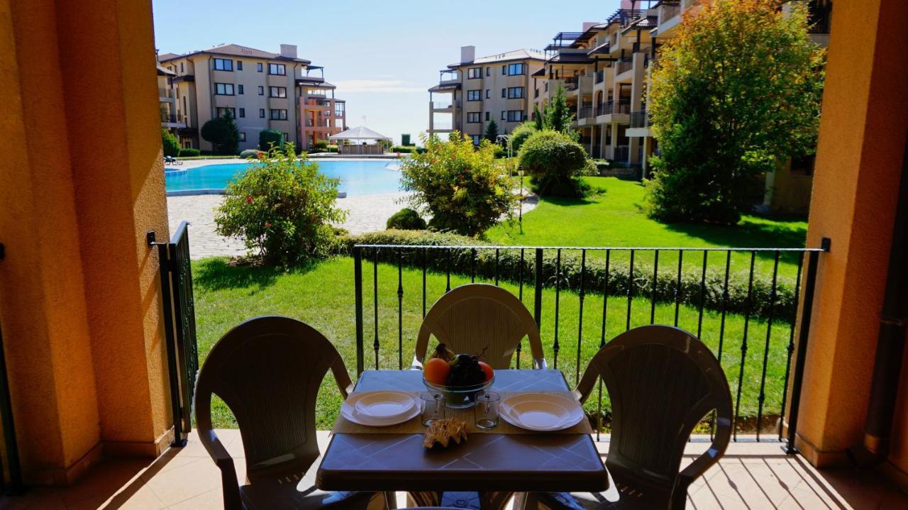 Ваканционни Апартаменти Калиакрия - Holiday Apartments Kaliakria Topola Εξωτερικό φωτογραφία