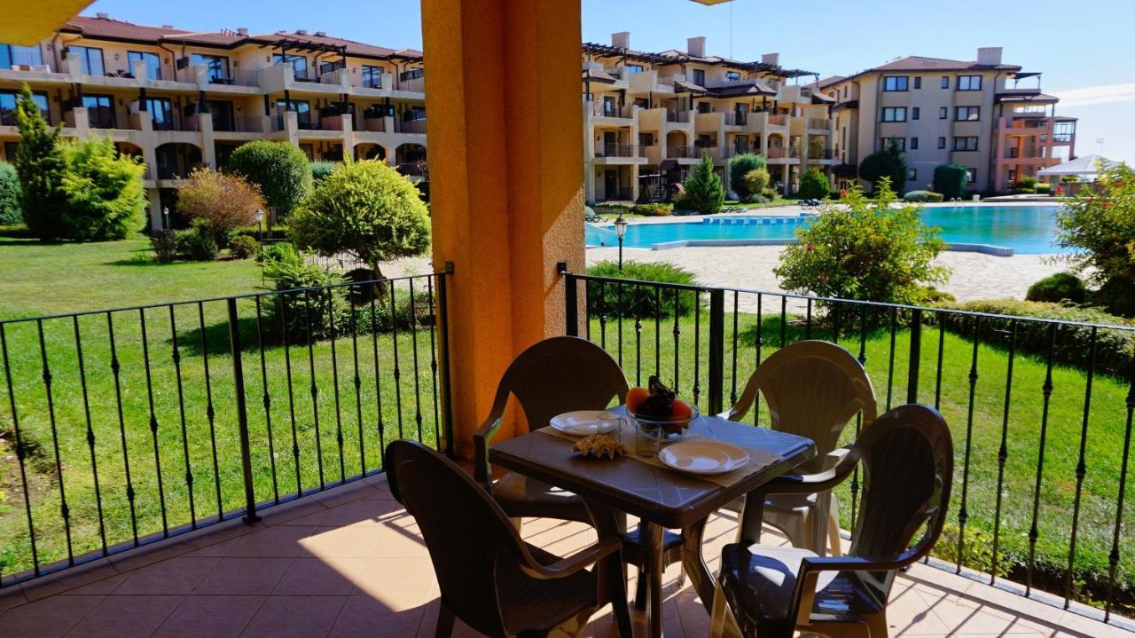 Ваканционни Апартаменти Калиакрия - Holiday Apartments Kaliakria Topola Εξωτερικό φωτογραφία