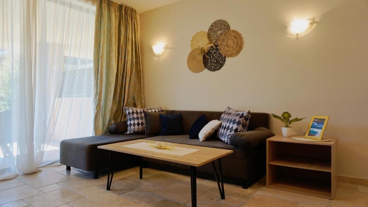 Ваканционни Апартаменти Калиакрия - Holiday Apartments Kaliakria Topola Εξωτερικό φωτογραφία