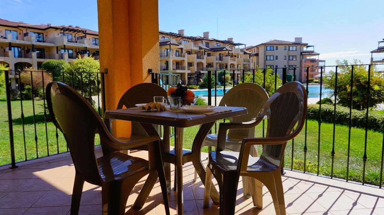 Ваканционни Апартаменти Калиакрия - Holiday Apartments Kaliakria Topola Εξωτερικό φωτογραφία