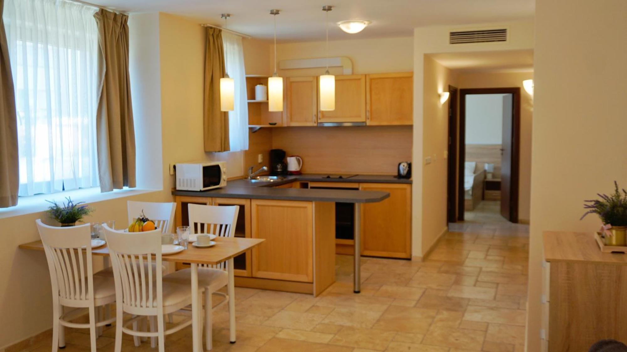 Ваканционни Апартаменти Калиакрия - Holiday Apartments Kaliakria Topola Εξωτερικό φωτογραφία