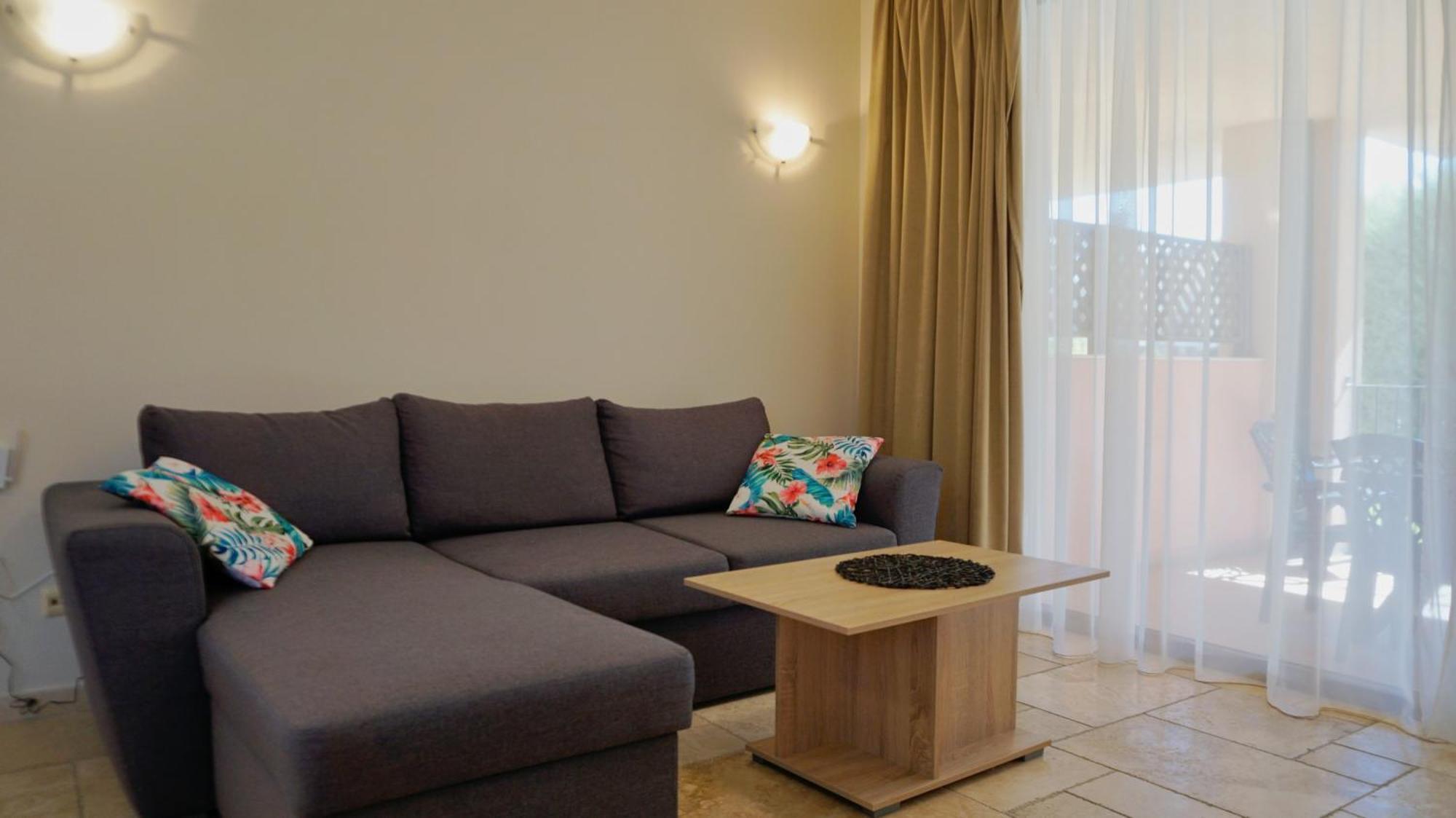 Ваканционни Апартаменти Калиакрия - Holiday Apartments Kaliakria Topola Εξωτερικό φωτογραφία