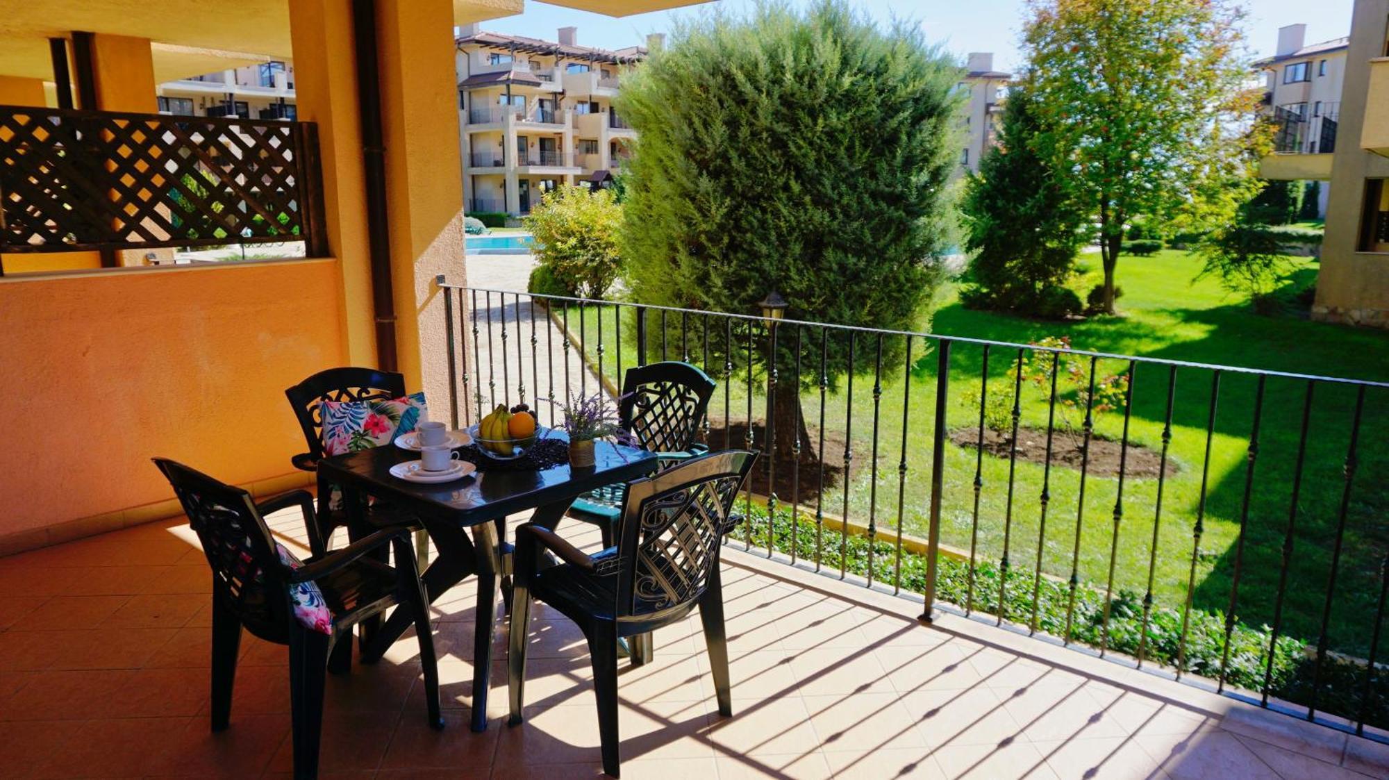 Ваканционни Апартаменти Калиакрия - Holiday Apartments Kaliakria Topola Εξωτερικό φωτογραφία